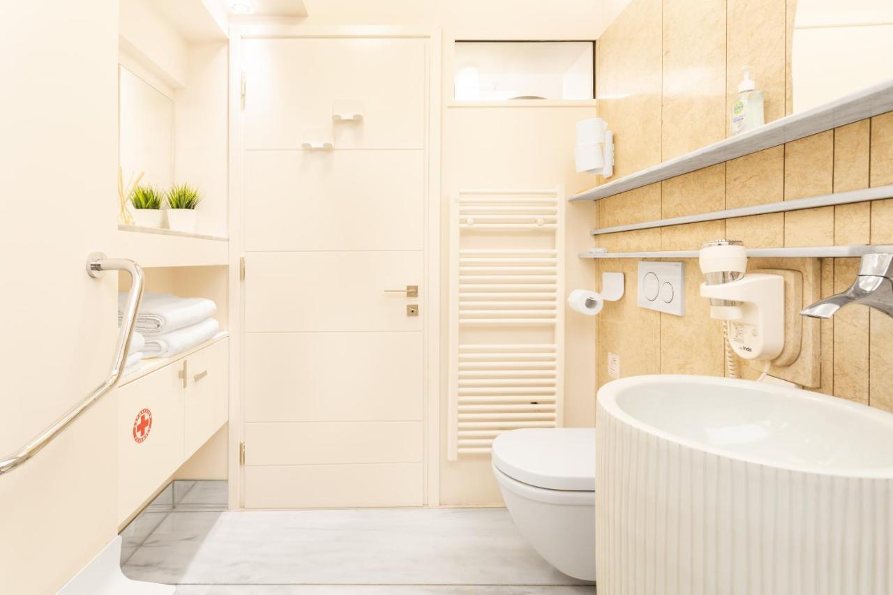 Acropolis Suites - Where Else In Athens? Екстер'єр фото